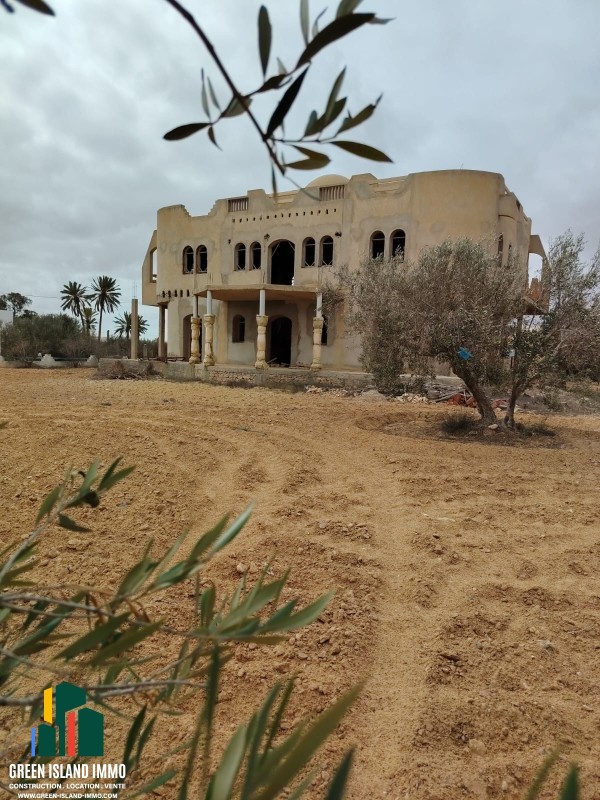 🏡Villa en cours d’achèvement- chantiers en cours